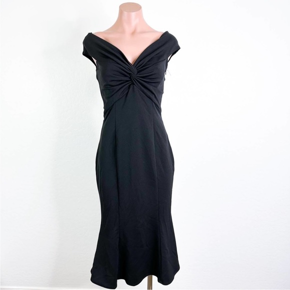 Total Flirt Dress in Black - Picture 2 of 8